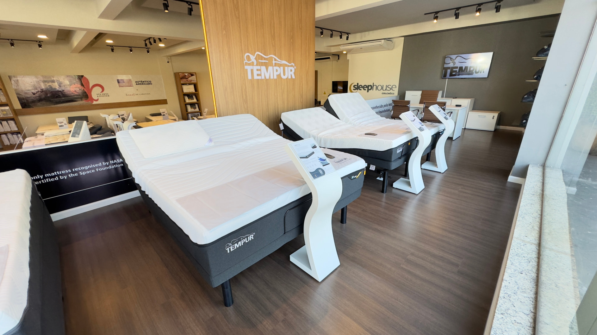 Colchão TEMPUR PRO® Luxe CoolQuilt Medium Firm